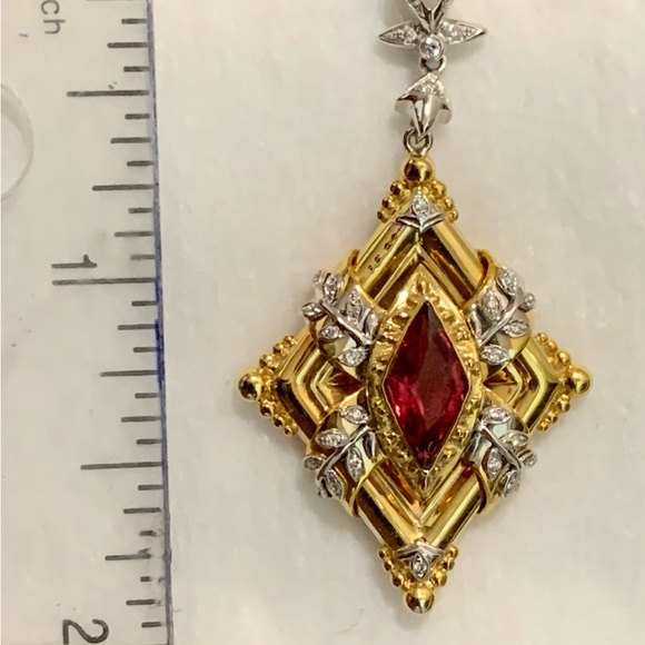 14k white and yellow gold pendant with diamonds and a red spinel - Picture 1 of 2